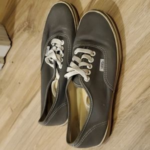 Vans off the wall 5.5m/7w gray